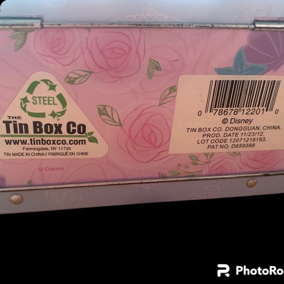 Bundle ⚡️3/$20 Disney tin purse - Picture 4 of 8